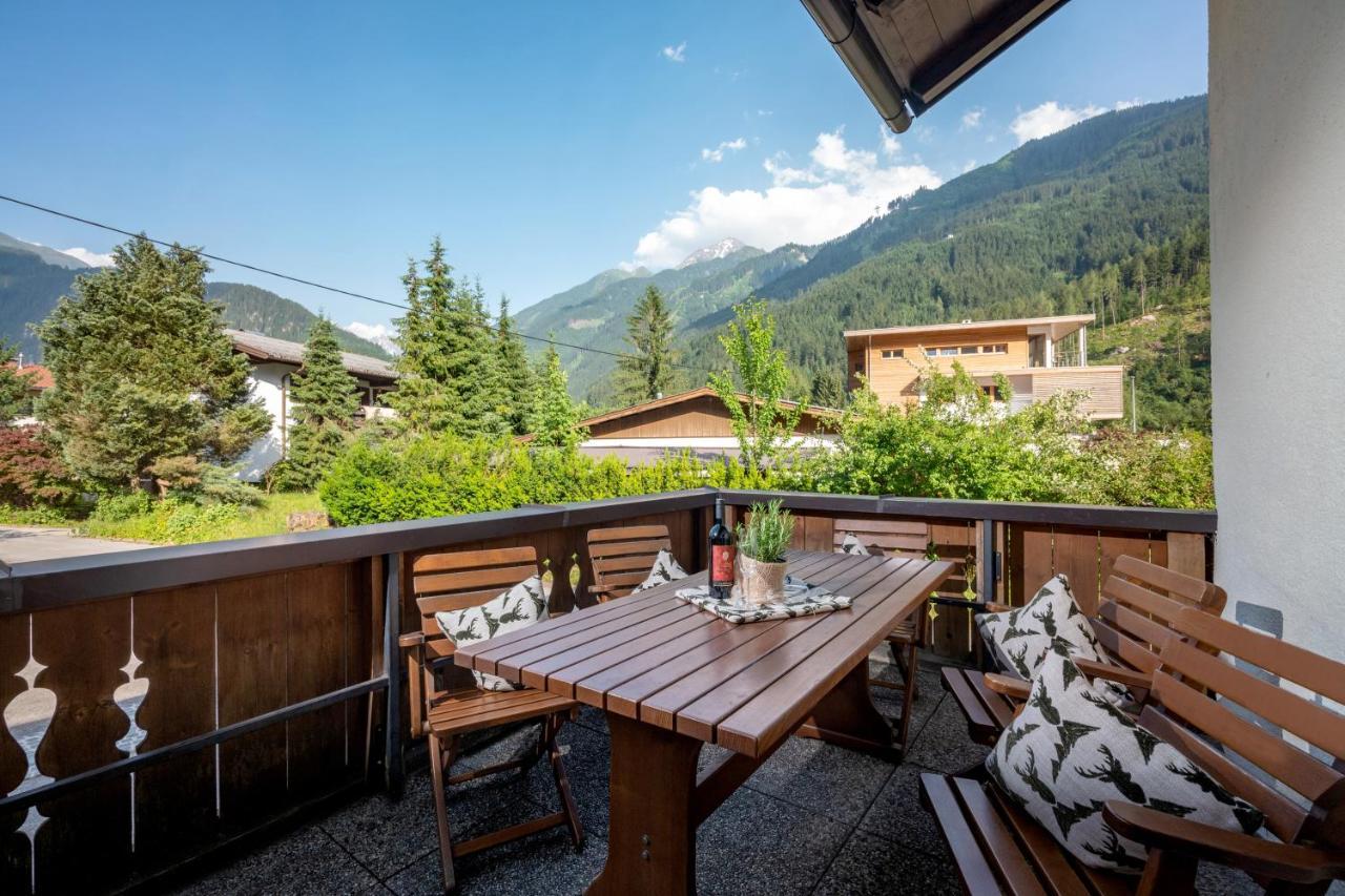 Ferienhaeuser Mayrhofen Exterior photo