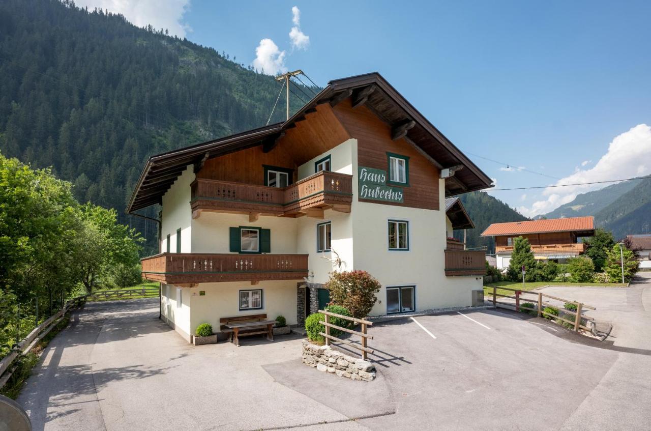 Ferienhaeuser Mayrhofen Exterior photo